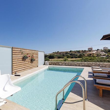 Eveland Accessible Villas Sfáka 外观 照片